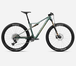 Orbea OIZ M10 AXS - 2025 | Seaweed Carbon View - Spaceship Green